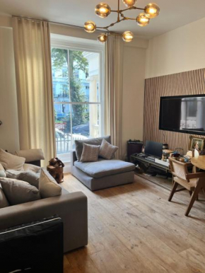 Stunning 2 Bedroom Apartment in Notting Hill